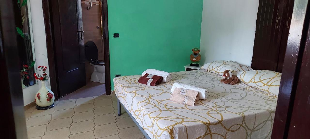 Bed and Breakfast Casale di Pesche Exterior foto
